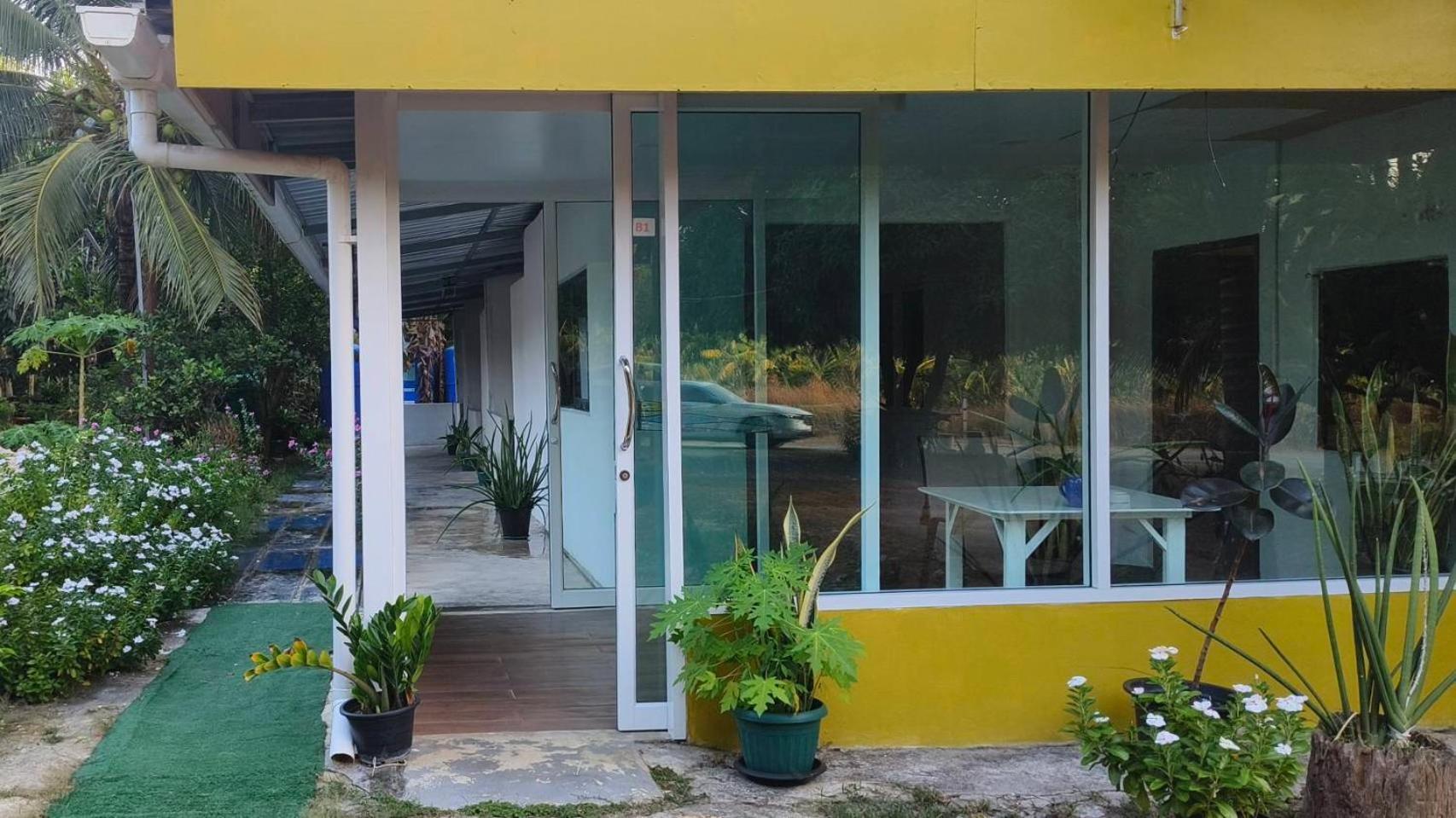 Batikseafood Airport & Room Ban Bo Sai Klang Luaran gambar