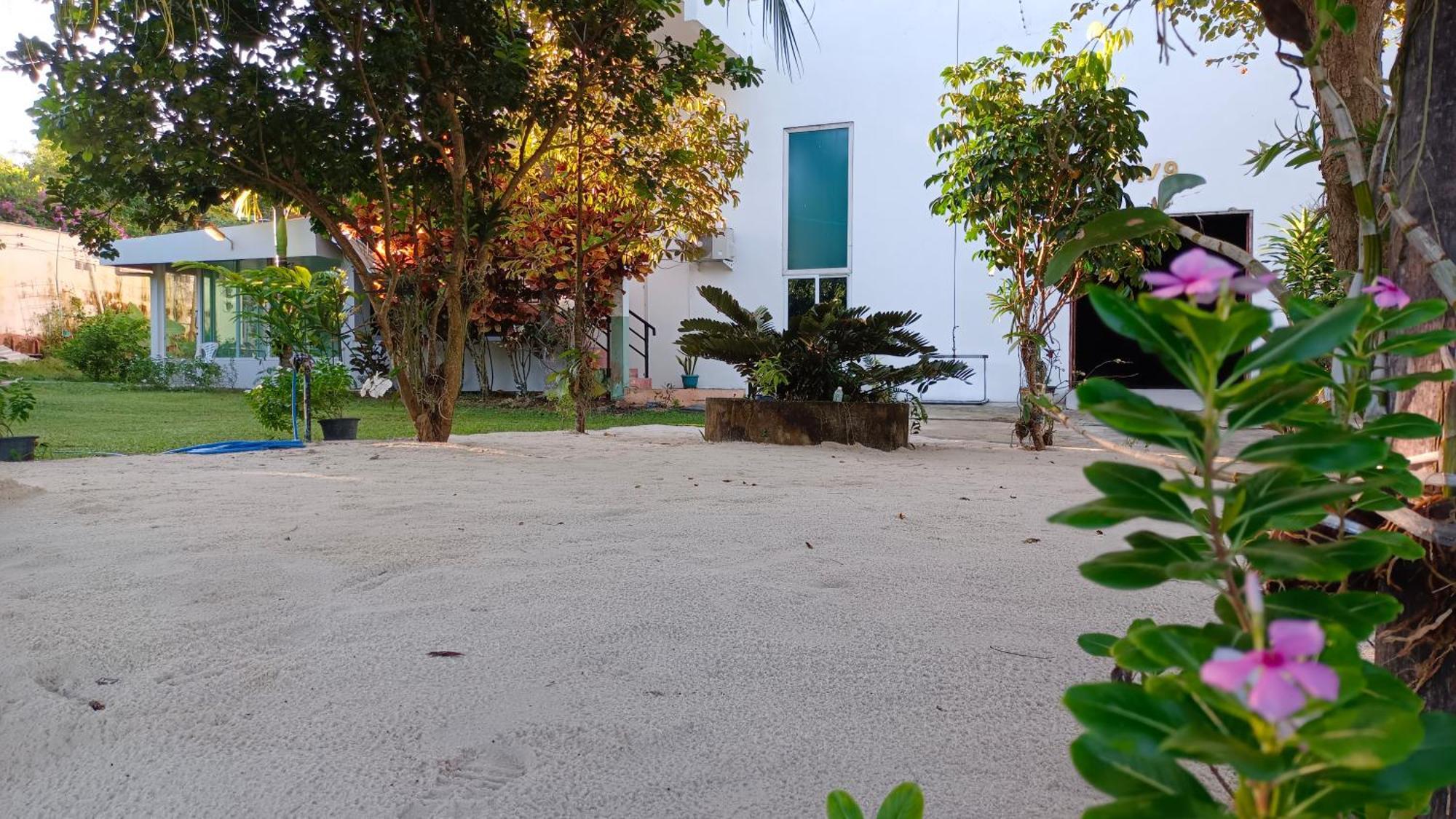 Batikseafood Airport & Room Ban Bo Sai Klang Luaran gambar