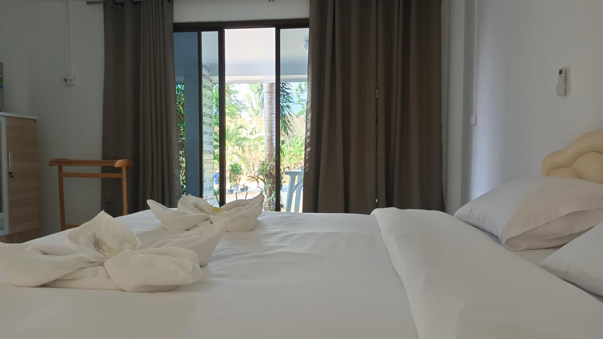 Batikseafood Airport & Room Ban Bo Sai Klang Luaran gambar
