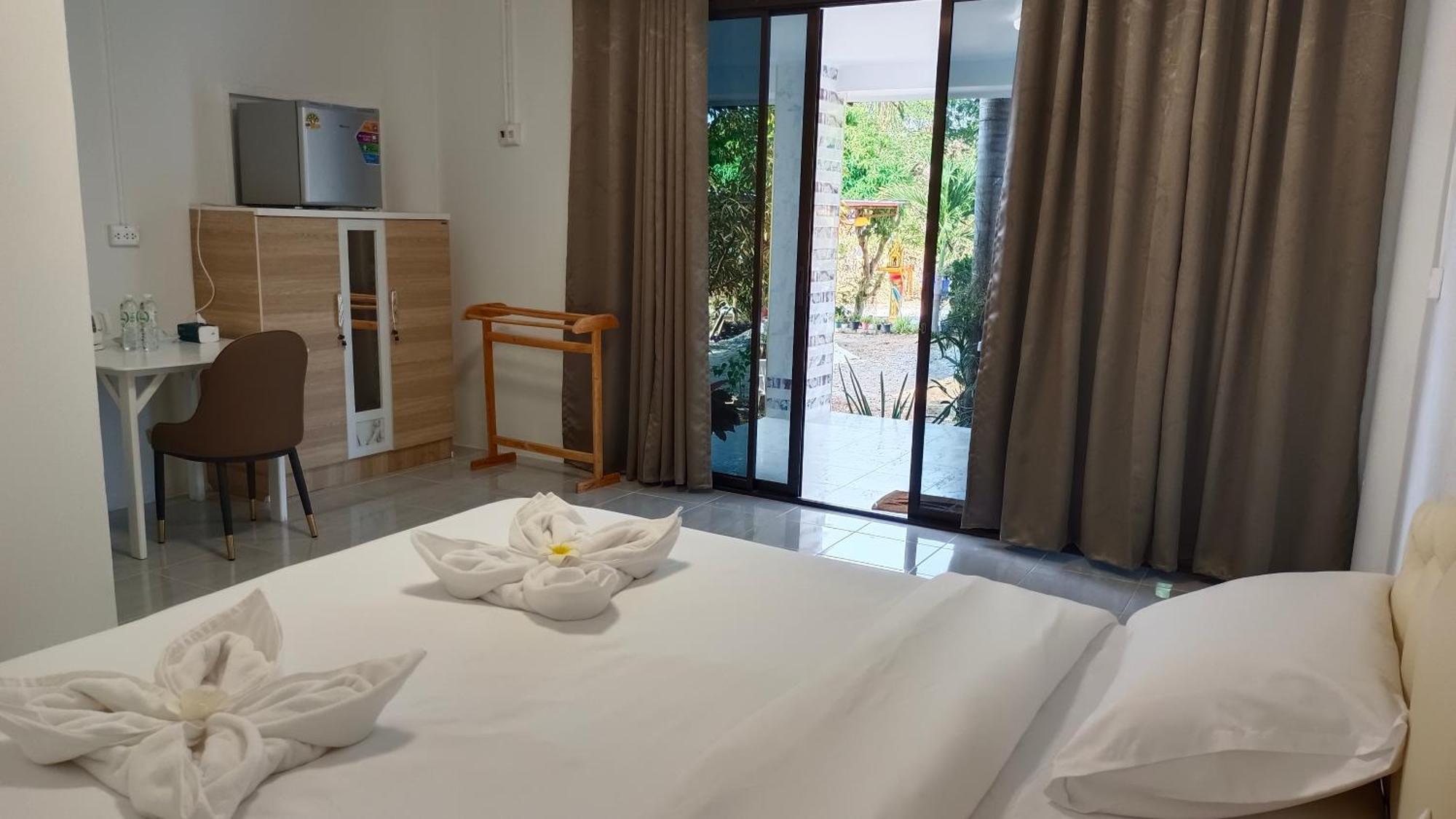 Batikseafood Airport & Room Ban Bo Sai Klang Luaran gambar